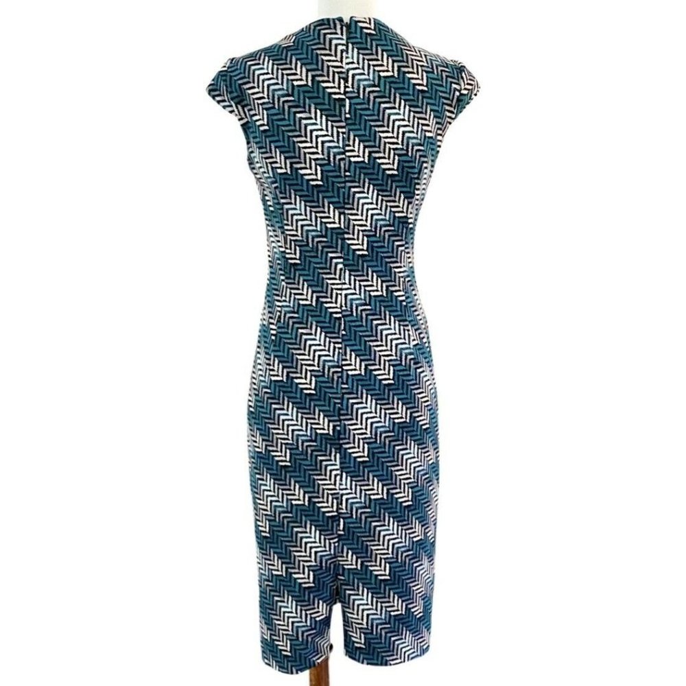 White House Black Market Cap Sleeve V-Neck Cross Bodice Pattern Dress Sz 12 - Picture 4 of 7